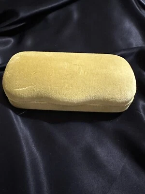 Nuevo Auténtico GUCCI Verde Lima Terciopelo Gafas de sol Estuche Paño de limpieza Foto 1 de 4