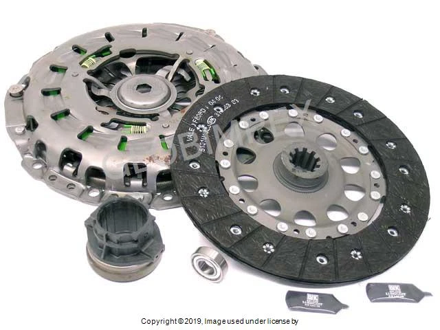 BMW 325xi 330Ci 330i 530i Z3 (2001-2004) Clutch Kit LUK +1 YEAR WARRANTY - Image 1 of 1