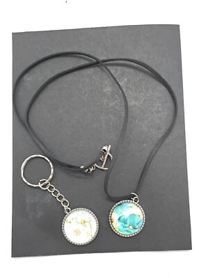 СИНИЙ ЦВЕТОК КАБОШОН 27 «ПЛОСКИЙ ИСКУССТВЕННОЙ КОЖИ ШНУР СЕРДЦЕ ПЕРЕКЛЮЧАТЕЛЬ ОЖЕРЕЛЬЕ КОЛЬЦО ДЛЯ КЛЮЧЕЙ. E - Изображение 1 из 4