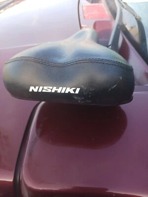 Asiento de bicicleta acolchado negro Nishiki Cionlli Foto 1 de 4