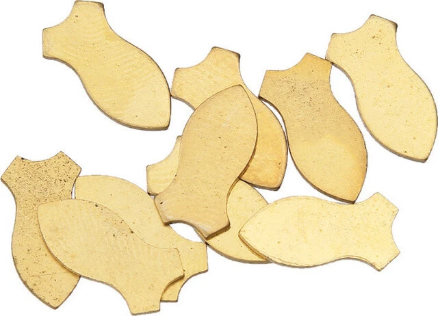 Nuevo Schrade Escudo Liso S436 Diseño Pez. Acabado latón. 1/2" en total. Sin relieve Foto 1 de 1