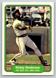 1982 Fleer #643 Rickey Henderson/Most Hits and Runs (ref Y01530)