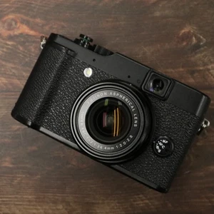 Fujifilm X Series X10 12.0MP Digitalkamera - Schwarz [TOP+5] #6500 - Bild 1 von 13
