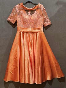 Neu mit Etikett orangefarbenes Missacc besticktes A-Linien-Cocktailkleid wadenlang Wasserfallausschnitt LESEN - Bild 1 von 15