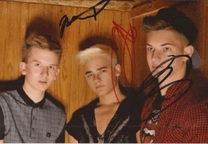 MÚSICA: FOTO RETRATO 6x4 firmada reconectada + certificado de autenticidad *uno en un millón* - Imagen 1 de 1