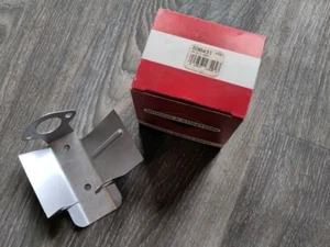 Briggs & Stratton OEM 690431 Heat Shield - New Open Box - Genuine USA - Picture 1 of 2