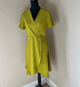 Vestido Monteau Imitación Envolvente Manga Acampanada - Verde - Talla M - Imagen 1 de 6