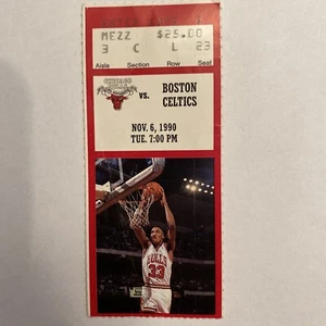 Chicago Bulls Jordan 33pts Vintage Memorabilia & Ticket Stub Private Collection - Bild 1 von 1