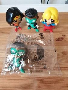 Set of 4 Burger King Toy - 2024 Burger King DC Justice League - Dutch Edition - Picture 1 of 6