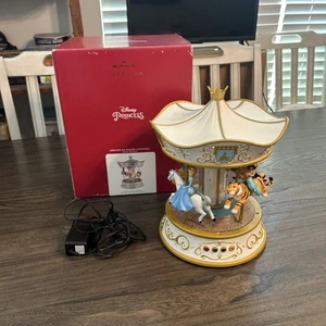Hallmark Disney Princess Dreams Go Round Carosel Ornamento - Funziona e Ottimo - Foto 1 di 16