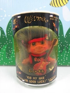 1982 ROCK-NIK (#2) - 3" GOOD LUCK WISHNIK UNEEDA Troll Puppe - NEU IM BEHÄLTER - Bild 1 von 7