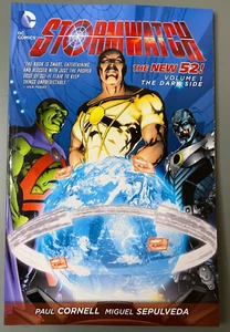 Stormwatch Vol 1 The Dark Side - Graphic Novel / Trade Paper TP DC 2013 New 52 - Picture 1 of 2