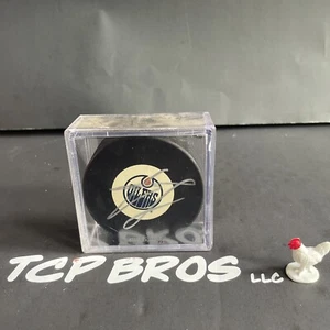Nail Yakupov Signed Puck Edmonton Oilers JSA COA - Picture 1 of 4