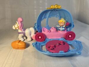 Fisher-Price Little People Disney Princess Cinderella's Dancing Carriage Doll