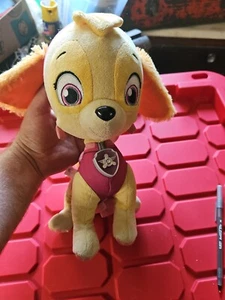 Peluche petto Paw Patrol Sky 11" illuminato eroe parlante imbottito animale testato AY - Foto 1 di 6
