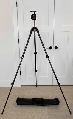 Trípode Manfrotto MT190CXPRO3 con cabezal de bola de magnesio Manfroto xPro y base de transporte Foto 1 de 4