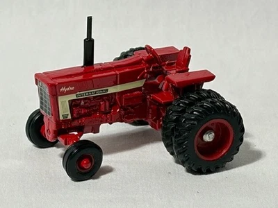 ERTL IH International 966 Hydro w/ Duals, Red Farm Tractor, 1/64 - Image 1 of 2