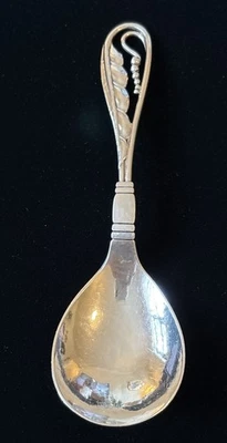 Antigua cuchara para servir Georg Jensen de plata esterlina patrón "Peapod" #42 Foto 1 de 4