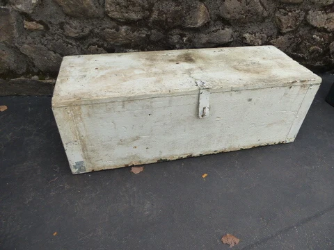 Antique White Painted Wood Storage Box Trunk Vintage Primitive Storage Chest VGU Cover