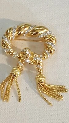 KENNETH JAY LANE KJL Goldtone Love Knot Pin/ Brooch w Tassels Rhinestones   - Image 1 of 4