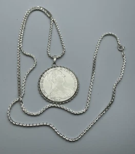 Maria Theresia Münzanhänger Silber an solider 835 Silberkette L 91 cm Gr. 56,94 - Bild 1 von 10