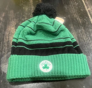 BOSTON Celtics STRICKMÜTZE BOMMEL VON ADIDAS, ONE SIZE FITS MOST - offiziell lizenziert - Bild 1 von 5