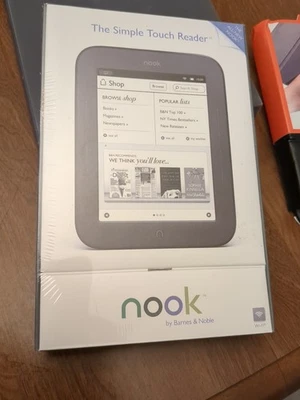 Barnes & Noble Nook Simple Touch 2GB, Wi-Fi, 6in eBook Reader Sealed. Bonus - Image 1 of 4