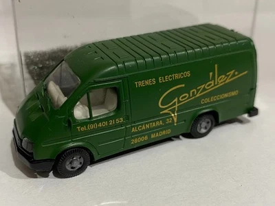 PRALINE 1:87 Ford Transit COLECCIONISMO GONZALEZ MADRID H0 Plastic auto - Immagine 1 di 4