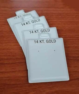 Weiß Vinyl 14K obere Locher Ohrring Karte Puff Pad Schmuck Display Halter 100 Stck. - Bild 1 von 3