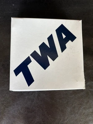 1996 Ertl TWA Trans World Jet Liner - Image 1 of 4