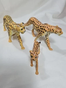 ELC AAA Cheetahs & Baby Cub Standing Figure Wild Animals Big Cat - Picture 1 of 11