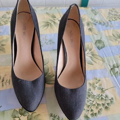 Bomba Nine West gris Foto 1 de 3