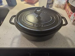 staub dutch oven 5.7 qt 1123123 black  - Picture 1 of 3