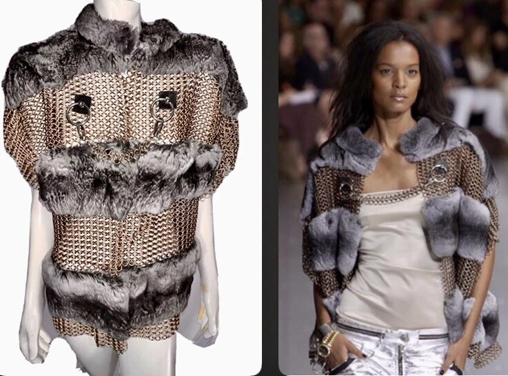 Chaleco de piel de chinchilla y malla de metal dorado Dolce & Gabbana S/S 2003 Foto 1 de 4