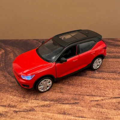 2020/2023 Volvo XC40 Red - 1:32 Scale - Officially Licensed - Image 1 of 4