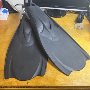 Aletas de buceo de goma Hollis F1 - TALLA XL - Correa de talón de resorte - Negro - Buceo - Imagen 1 de 8