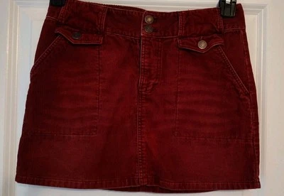 American Eagle Women's 0 Red Burgundy Corduroy Mini Skirt w/ Pockets Casual EUC - Image 1 of 4