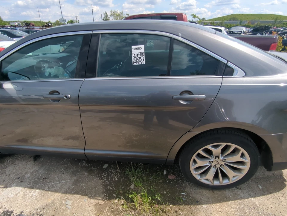 2010-2019 Ford Taurus Driver Rear Door Oem H6UTJ Foto 1 de 1