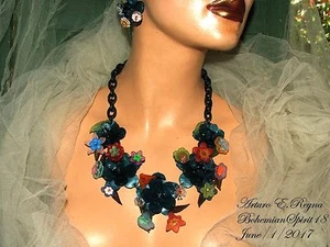 ARTURO E.REYNA PLASTIC LUCITE FLOWERS MULTI COLOR CHARMS NECKLACE SET - Picture 1 of 8