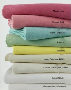 Damask Poly-Cotton Tablecloth - Wrinkle Resistant - Picture 1 of 3