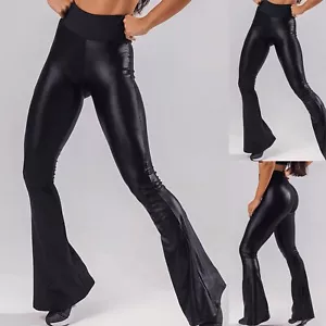 Pantalones de cuero elásticos delgados elásticos de cuero con campana de costura para mujer - Imagen 1 de 11