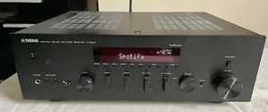 Yamaha natural sound network receiver R-N602 - Afbeelding 1 van 7