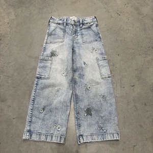 Abercrombie Girls High Rise Wide Leg Flower Embroidered Jeans Size 7/8 Short - Picture 1 of 3