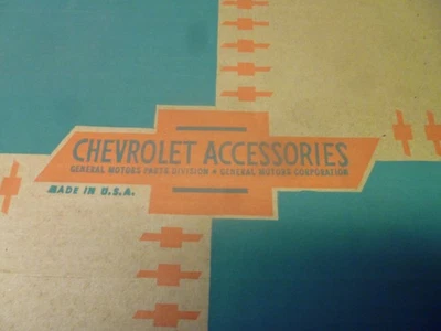 VINTAGE NOS CHEVY 985828 DELUXE CORVAIR HUBCAPS WHEEL COVERS EMPTY COLLECTOR BOX - Image 1 of 4