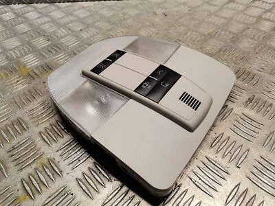 Iluminação interna de teto MERCEDES-BENZ W169 A 200 TURBO 1698208401 - Imagem 1 de 4