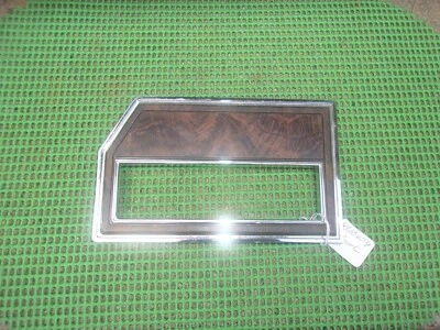 New Yorker Lebaron T&C 1984-1988 Nuevo de Lote Antiguo MoPar Delantero Derecho Interior Manija de Puerta Bisel Foto 1 de 2