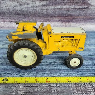 Vtg Ertl 1/16 scale International Harvester 3444 diecast tractor NO REAR HOE - Image 1 of 4