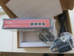 wi-tek WI-POC104 4 Ports PoE Switch for Analog Camera + 4 BNC RJ45 port - Picture 1 of 7