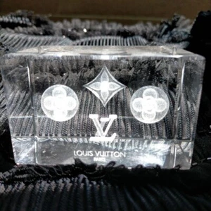 Louis Vuitton - Paper Weight Crystal 80mm*50mm good condition Japan - Picture 1 of 5
