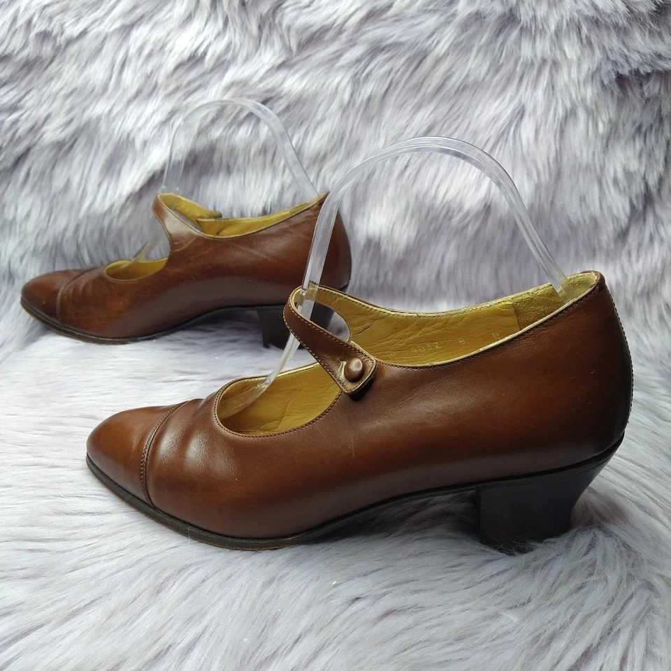 Vtg Ralph Lauren Leather Button Strap Maryjane Heel Womens Size 8 B Brown Italy - Image 1 of 4
